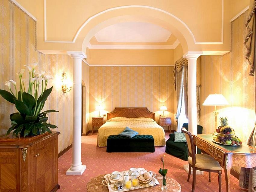 فندق بروفاني بالاس بيرودجا المظهر الخارجي الصورة A suite at the Hotel Excelsior