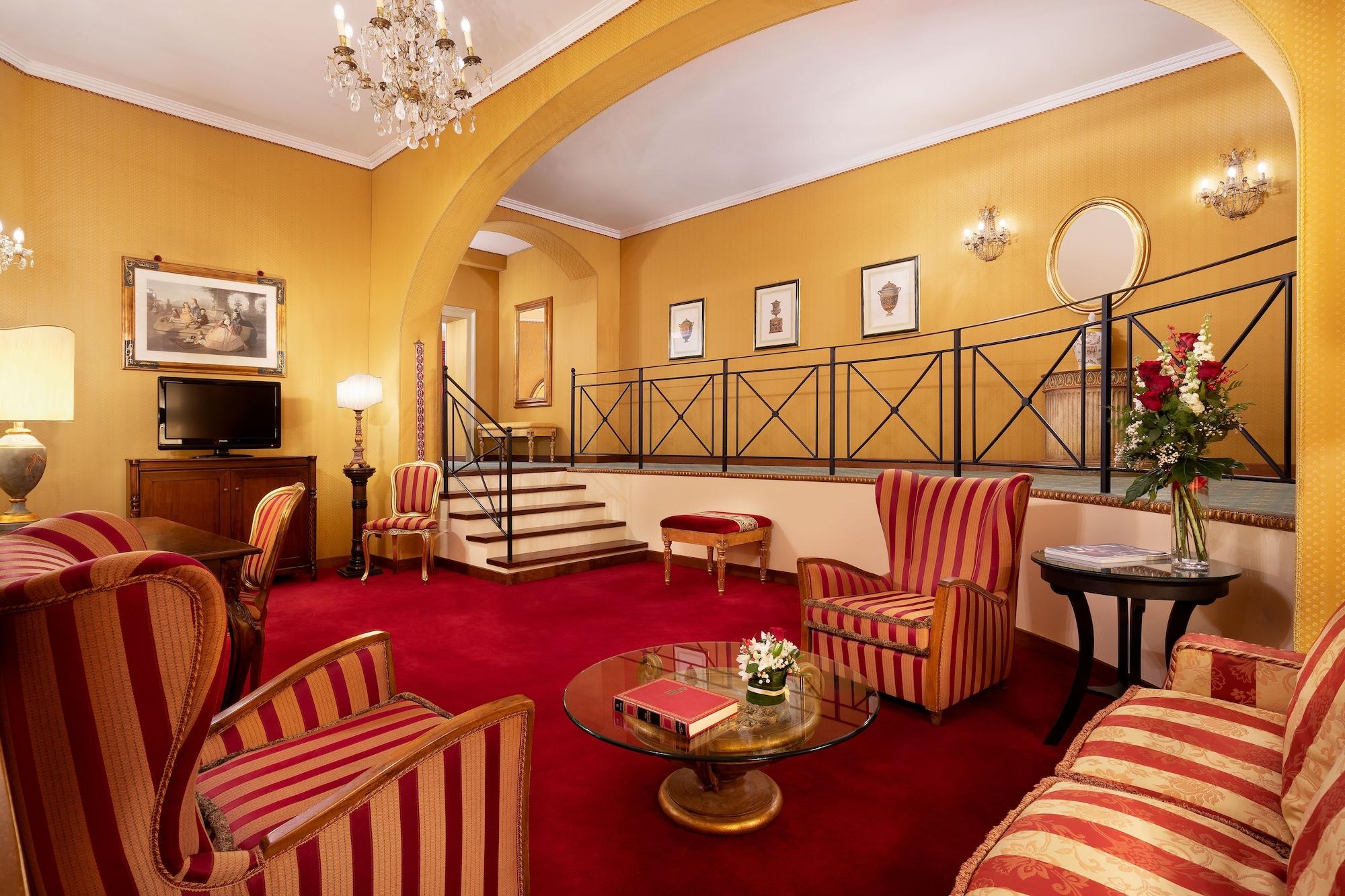 فندق بروفاني بالاس بيرودجا المظهر الخارجي الصورة The lounge at the Grand Hotel