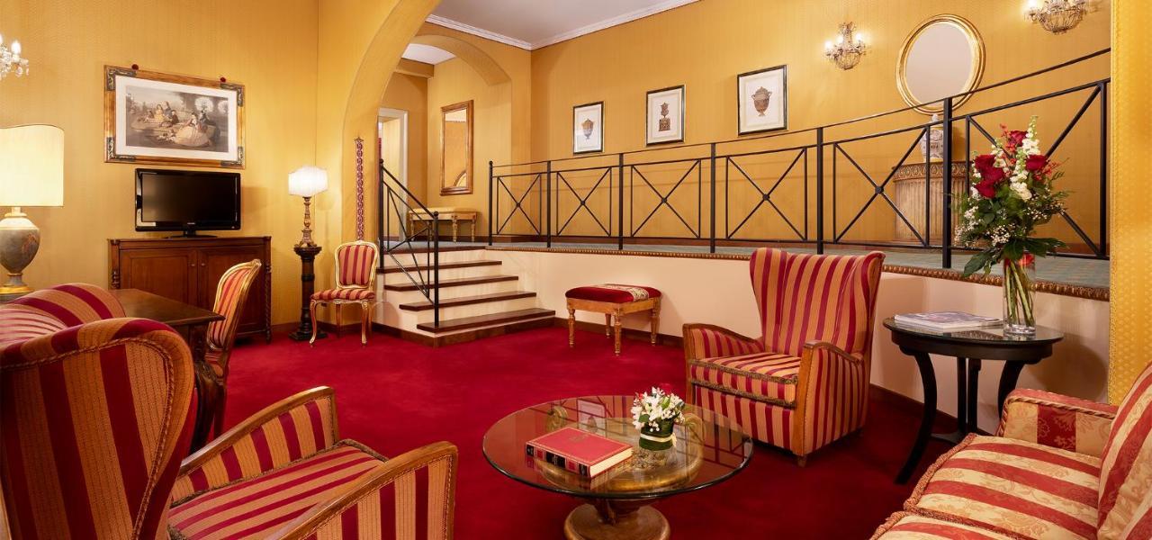فندق بروفاني بالاس بيرودجا المظهر الخارجي الصورة A suite at the hotel